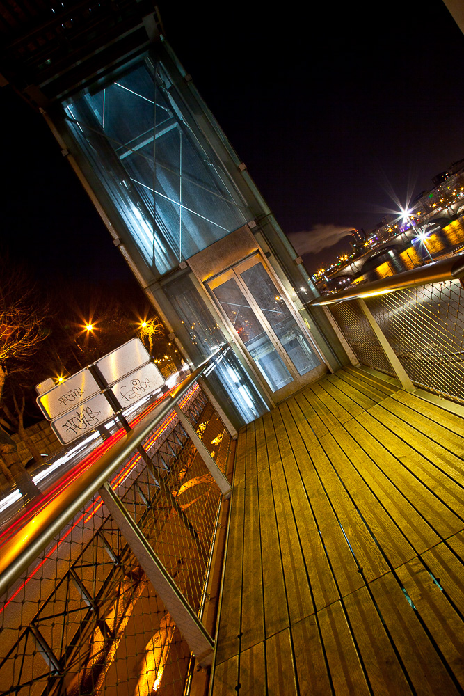 Passerelle Simone de Beauvoir
